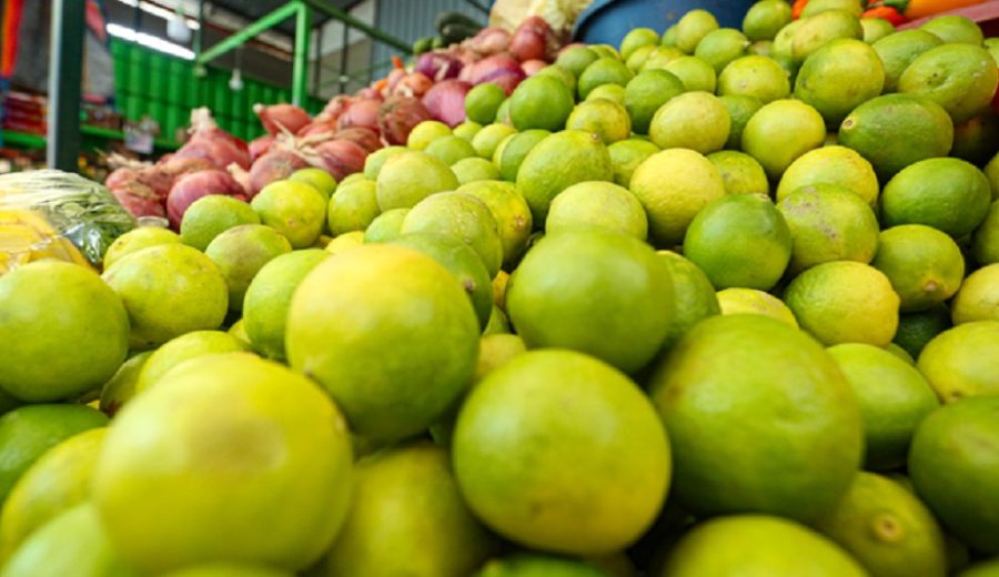 Ministro Federico Tenorio Abastecimiento de alimentos en mercados de Lima se realiza de manera normal