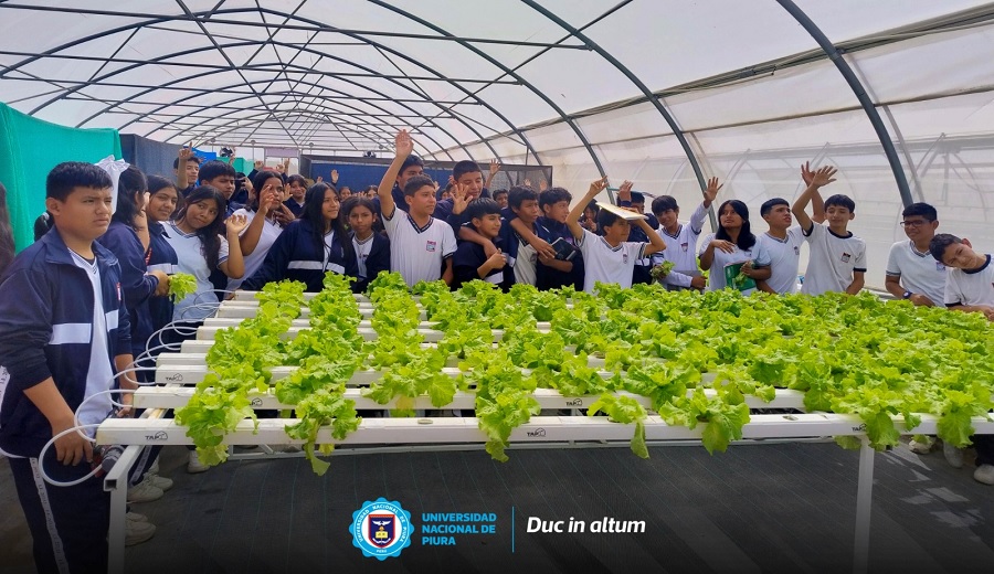 Estudiantes de Castilla visitan la UNP y aprenden sobre agricultura sostenible