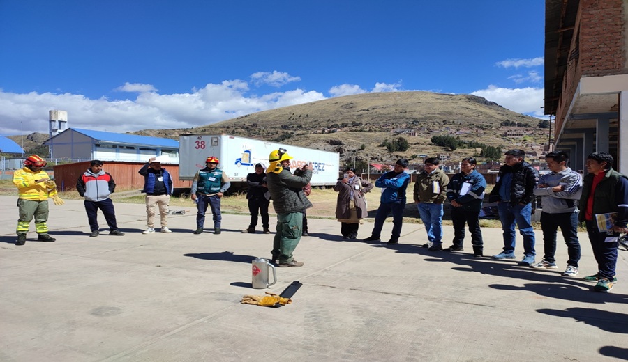 MIDAGRI SERFOR fortalece capacidades de municipios de puno en formación de brigadistas para la prevención de incendios forestales