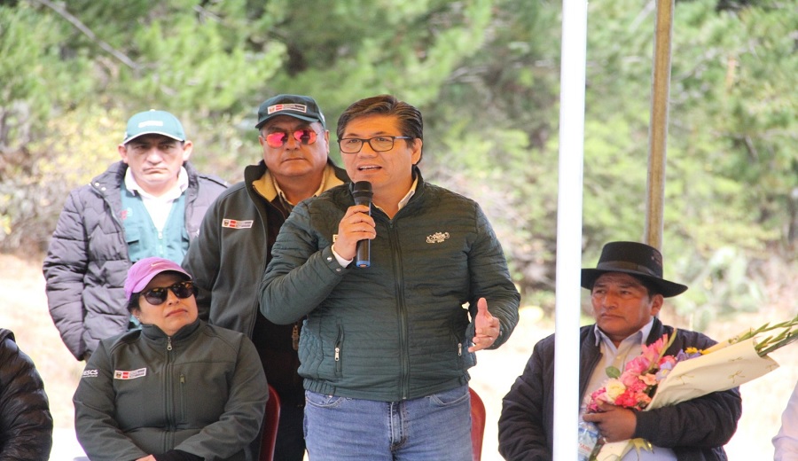 Ayacucho MIDAGRI inaugura obra de riego en Huambalpa que beneficiará a más de 440 familias agricultoras