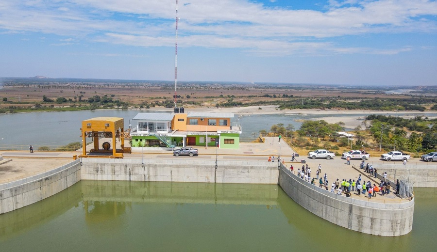 MIDAGRI Delegaciones técnicas de 8 países visitan el proyecto Alto Piura y el sistema Poechos