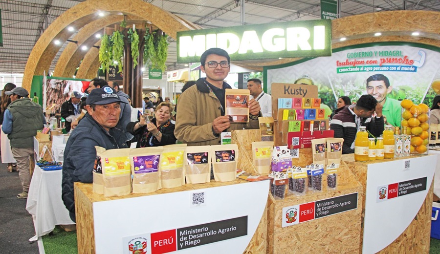 MIDAGRI logró compromisos en ventas por 14.9 millones de soles para productores que participaron en Stand Institucional de Expoalimentaria 2025