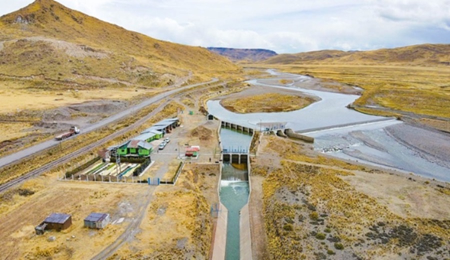 MIDAGRI realiza visita técnica a represa Lagunillas con miras a mejorar la irrigación de cultivos de la agricultura familiar en Puno