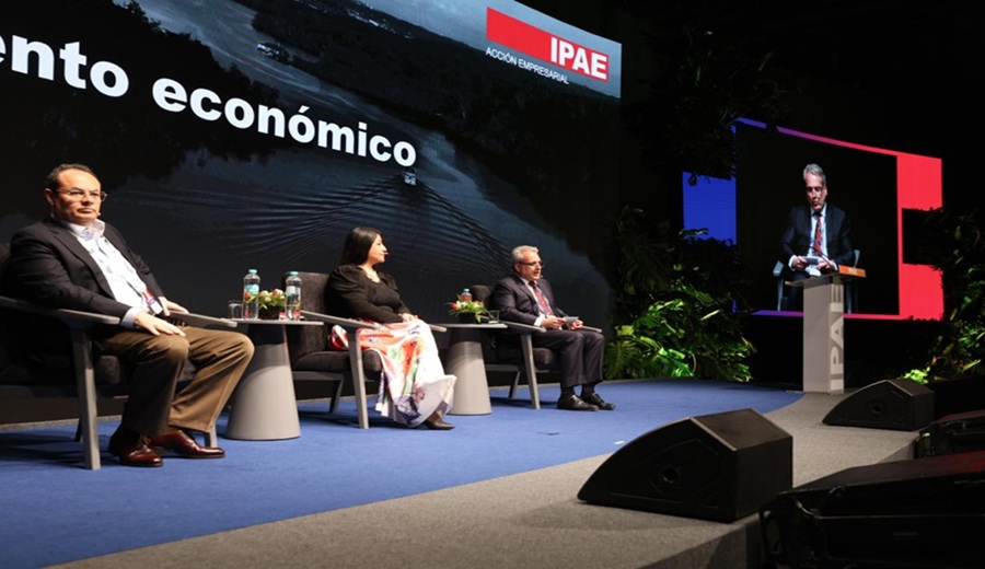 Luis Carranza La minería nos lleva al primer mundo y la agroexportación elimina la pobreza