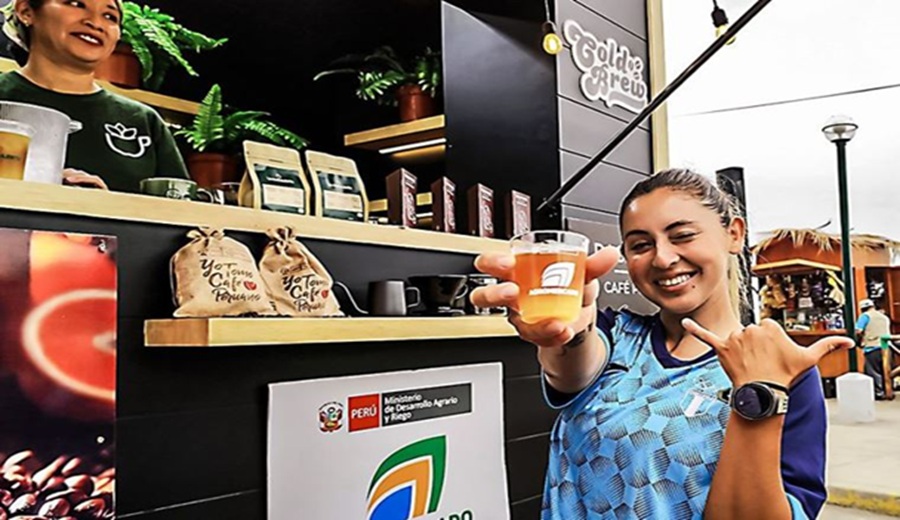 Campaña de Agromercado impulsa el consumo de café peruano en el verano