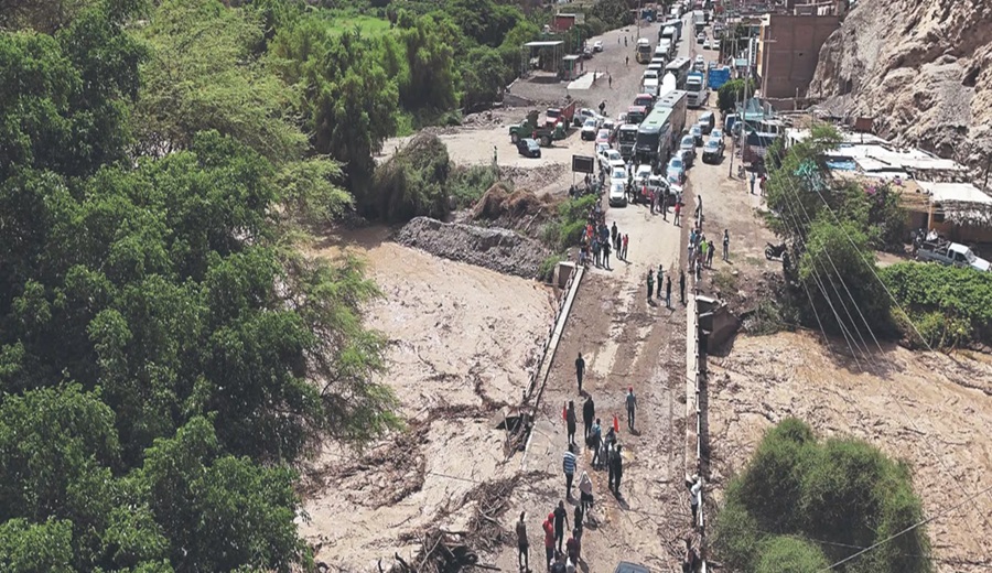 Fenómeno El Niño no da tregua y amenaza con pérdidas de S/ 291 millones diarios: las cifras del impacto y los sectores más afectados