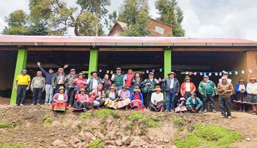 Midagri entrega 20 módulos para proteger ganado ante heladas en Cusco