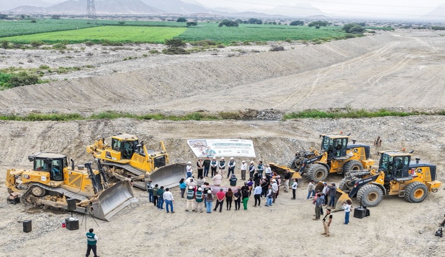 MIDAGRI culmina descolmatación en La Libertad 4,000 personas y 2,500 hectáreas protegidas ante lluvias