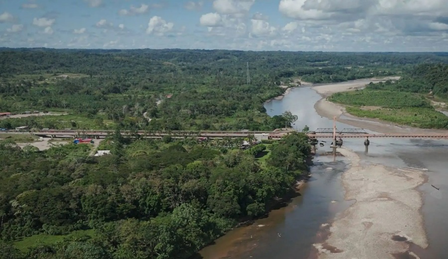 Ucayali: comunidad nativa Puerto Azul protege sus bosques frente a la tala ilegal