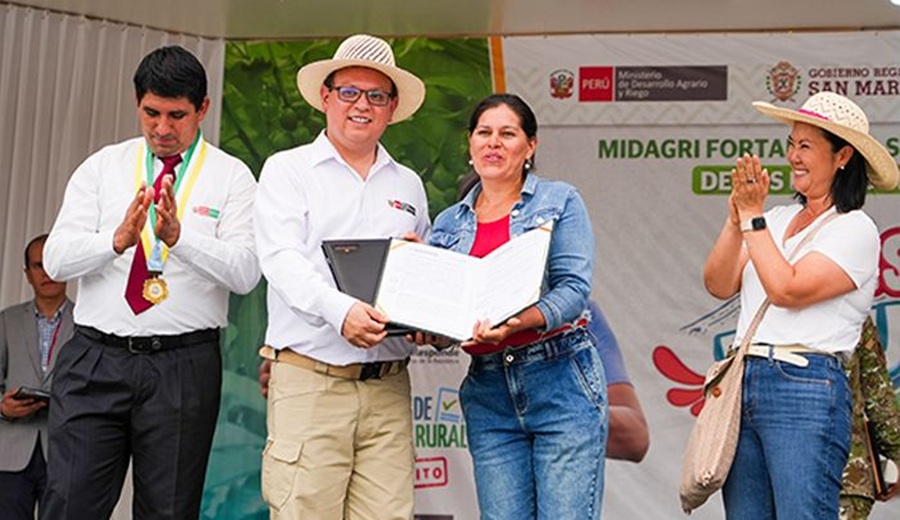 Gobierno entrega 8 mil títulos de propiedad y asegura compra de 2,364 toneladas de arroz en San Martín