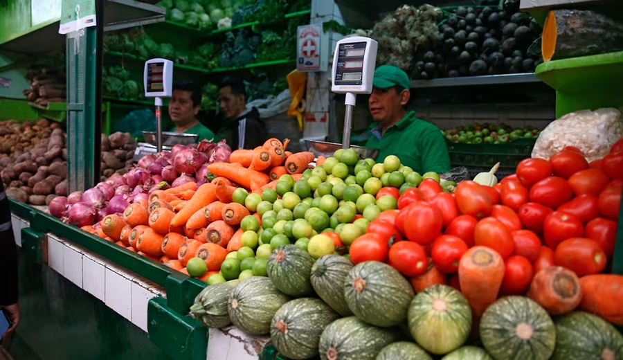 Precios al alza: productos y servicios que “movieron” el bolsillo de las familias en agosto