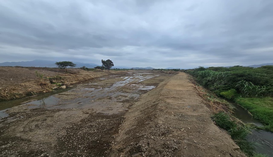 FEN MIDAGRI supervisa trabajos de limpieza y descolmatación en puntos críticos de Lambayeque